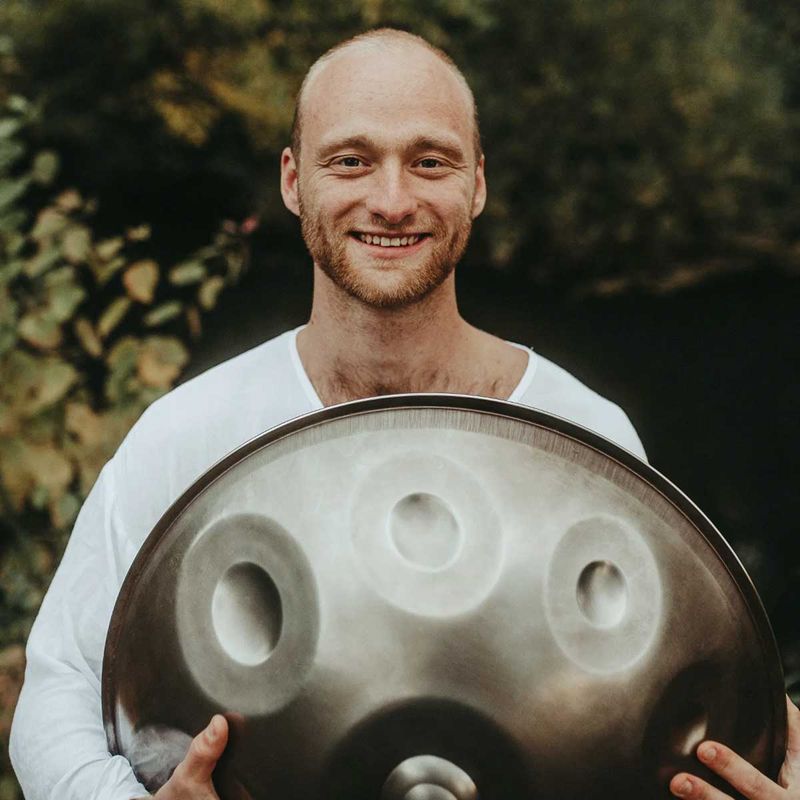 Handpan Lessons for Beginners. Get started free. Learn Fast and Have Fun  with your Hang Drum